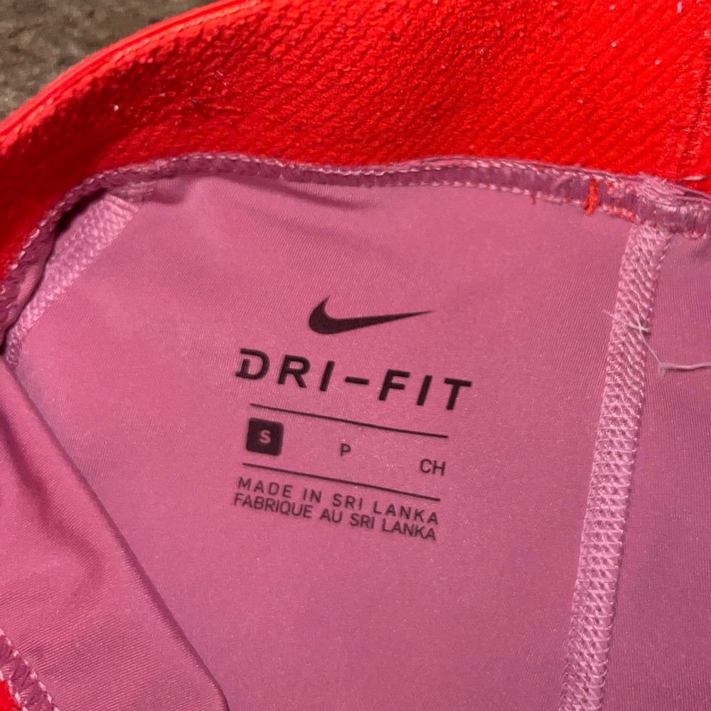pink nike pros - Picture 2 of 3